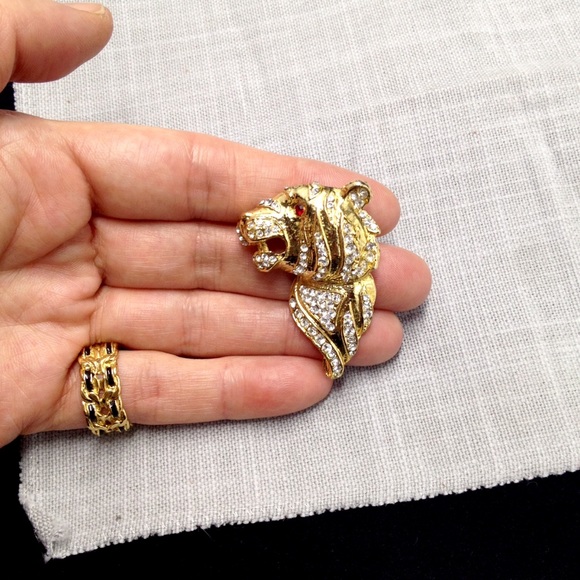 Vintage Rhinestone Roaring Tiger Brooch - Picture 5 of 8